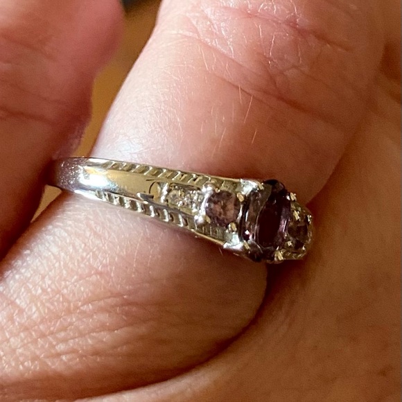NWT Color Change Garnet & White Zircon Ring in .925 Sterling Silver - Picture 10 of 11